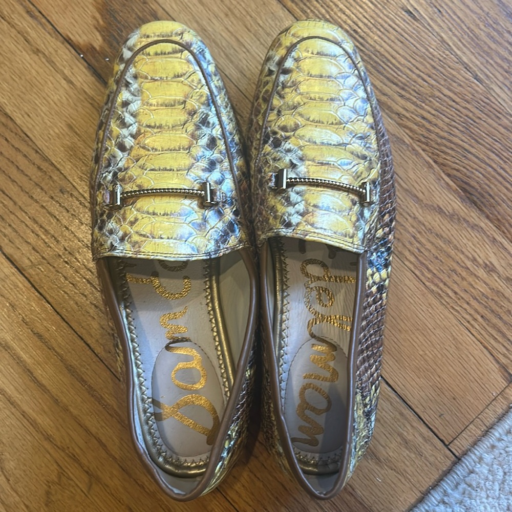 🌟 Gold Croc Style Sam Edelman Loafer 🌟
